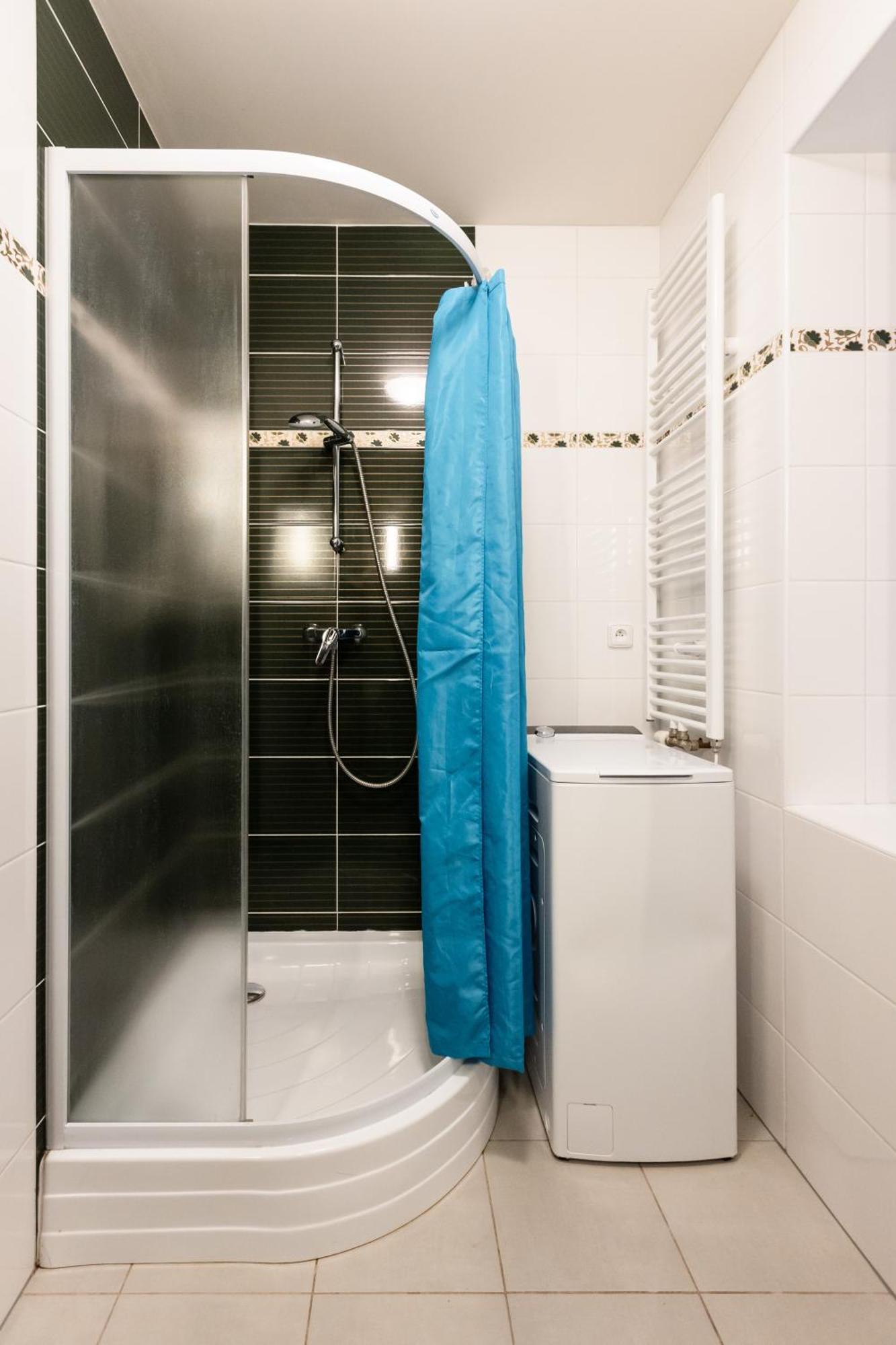 Spacious Apartment In Quiet Courtyard Near Charles Bridge 布拉格 外观 照片